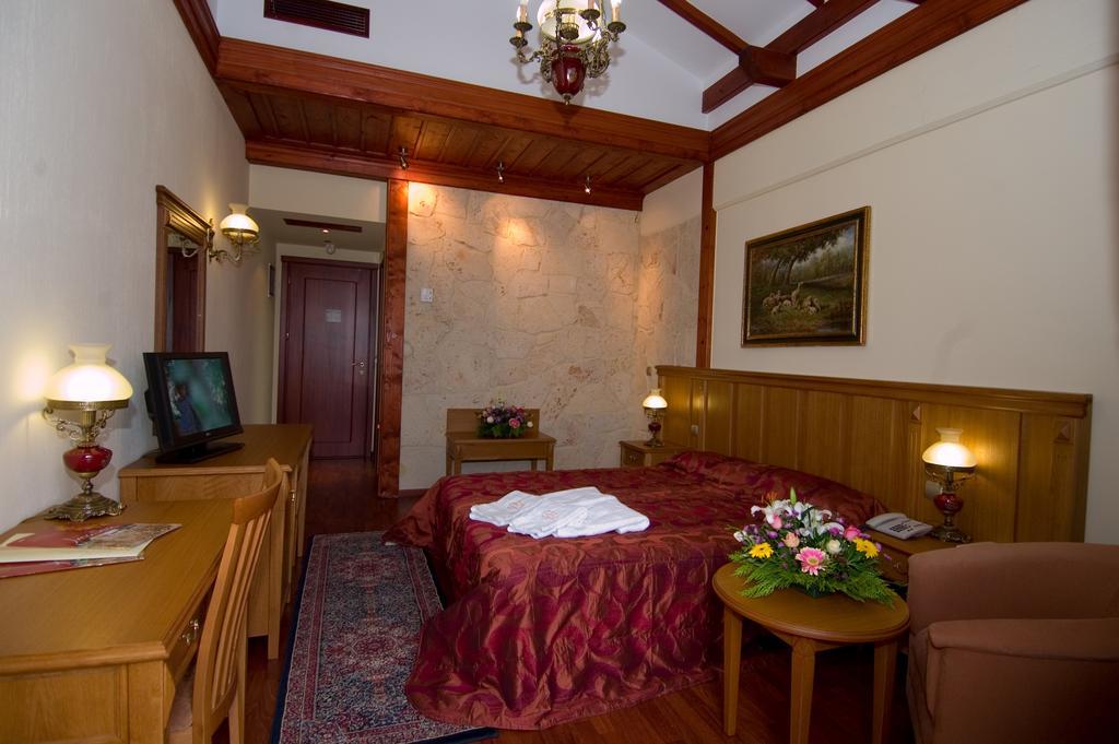 Hotel Aiges Melathron Weria Zewnętrze zdjęcie